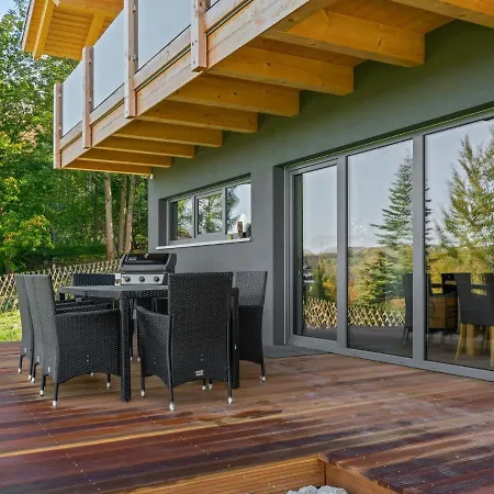 Snug Holiday In With Netflix Garden Terrace Thale